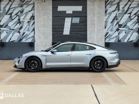 Used 2023 Porsche Taycan GTS w/ Premium Package (P6U) AWD/4WD image 7