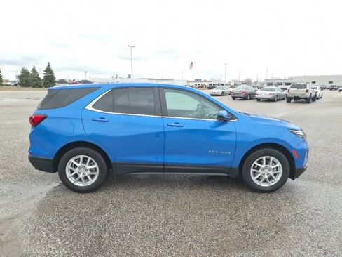 Used 2024 Chevrolet Equinox LT w/ LPO, Floor Liner Package image 4