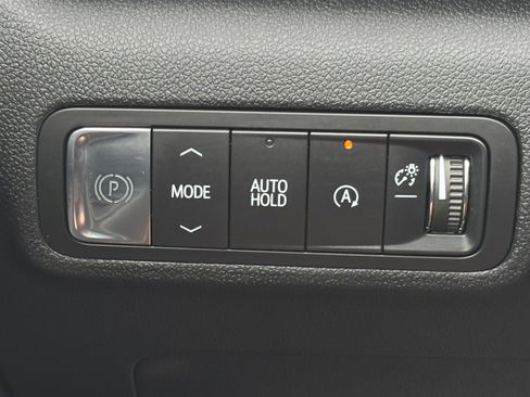 Used 2026 GMC Terrain Elevation w/ Elevation Premium Package FWD image 31