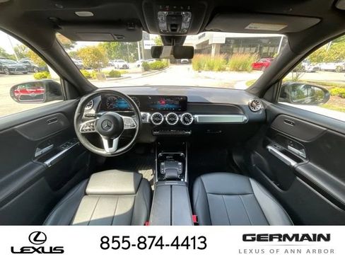 Used 2022 Mercedes-Benz GLB 250 4MATIC image 14