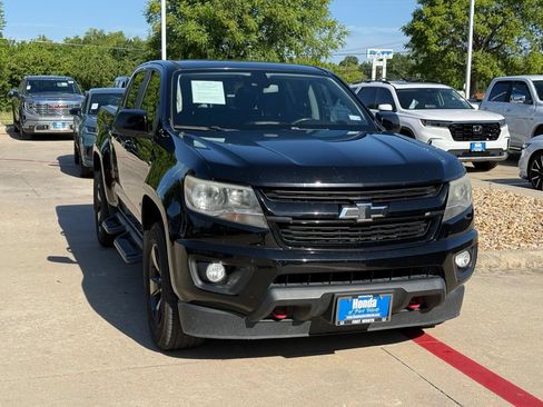 Used 2018 Chevrolet Colorado LT w/ Redline Special Edition AWD/4WD image 8
