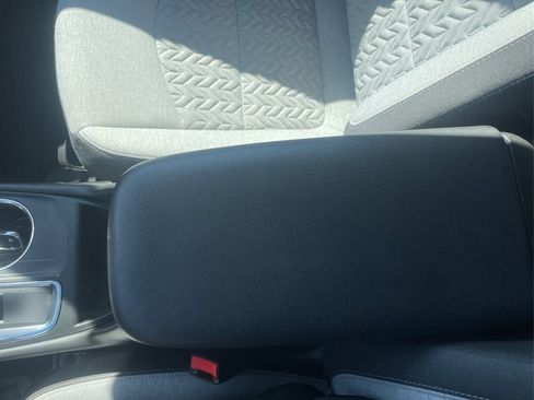 Used 2023 Chevrolet Equinox LT image 12