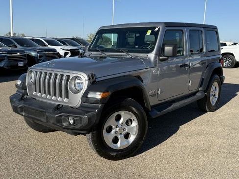 Used 2020 Jeep Wrangler Unlimited Sport S image 2