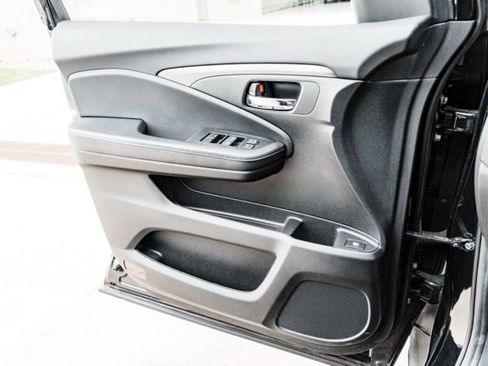 Used 2020 Honda Ridgeline RTL image 19