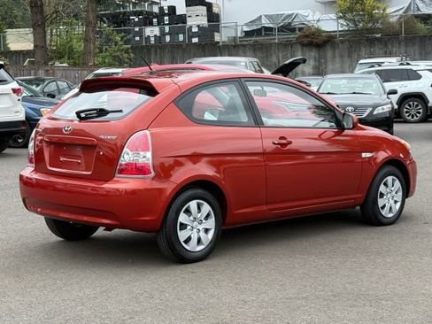 Used 2010 Hyundai Accent GS FWD image 6