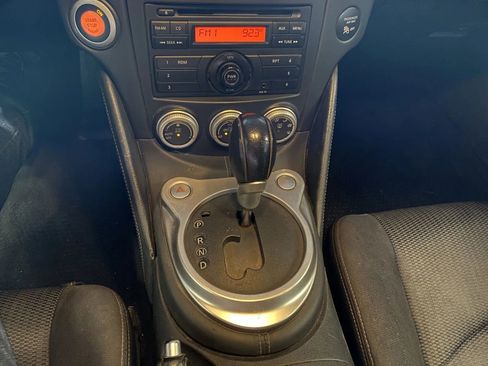 Used 2012 Nissan 370Z Coupe image 11