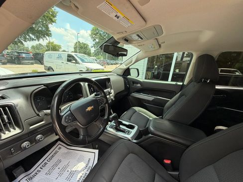 Used 2020 Chevrolet Colorado LT w/ LT Convenience Package AWD/4WD image 19
