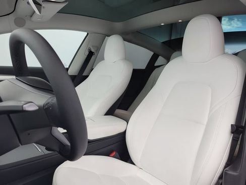 Used 2023 Tesla Model 3 Performance AWD/4WD image 18