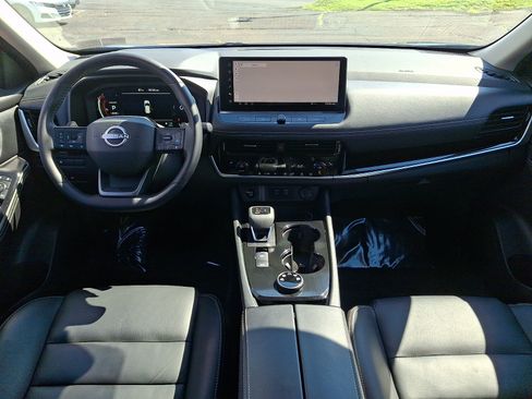 Used 2026 Nissan Rogue SL AWD/4WD image 11