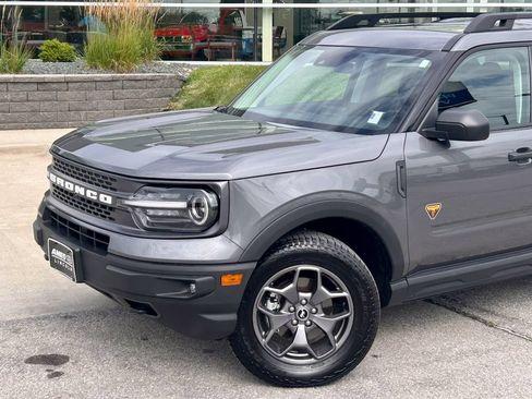 Used 2023 Ford Bronco Sport Badlands AWD/4WD image 2