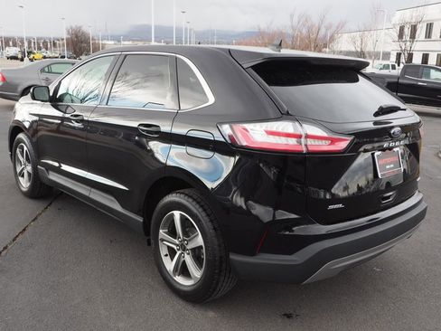 Used 2024 Ford Edge SEL w/ Convenience Package image 7