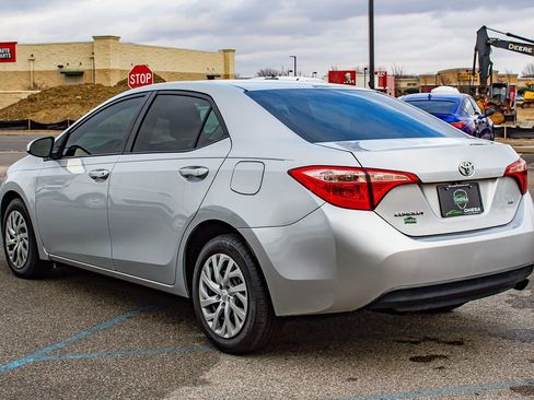 Used 2019 Toyota Corolla LE image 7