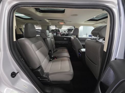 Used 2019 Ford Flex Limited w/ Limited Appearance Package AWD/4WD image 23