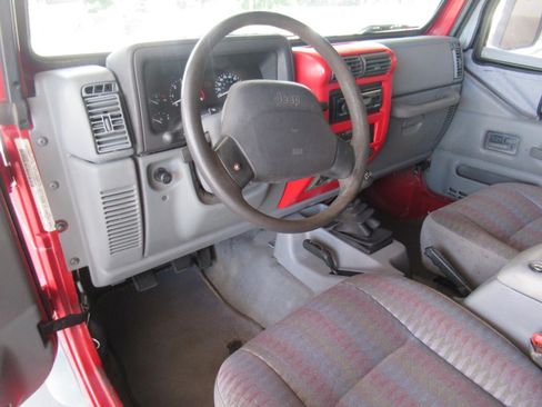 Used 1998 Jeep Wrangler SE AWD/4WD image 16
