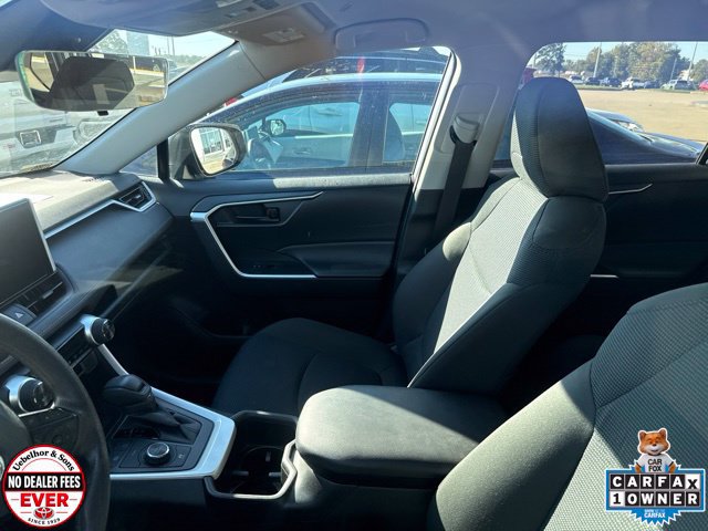 Certified 2025 Toyota RAV4 LE AWD/4WD image 23