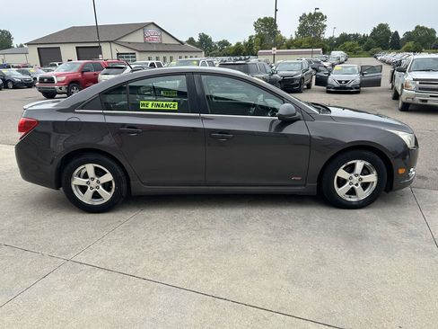 Used 2014 Chevrolet Cruze LT w/ RS Package FWD image 4
