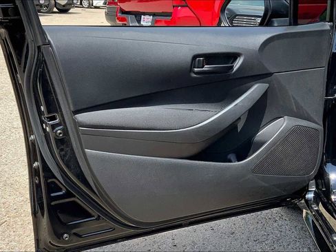 Used 2023 Toyota Corolla LE image 20