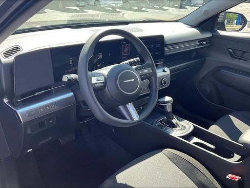 New 2026 Hyundai Kona SE image 6