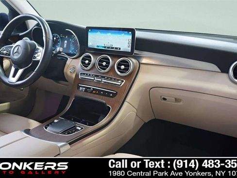 Used 2022 Mercedes-Benz GLC 300 4MATIC image 22