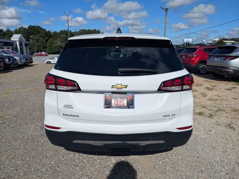 Used 2024 Chevrolet Equinox LT AWD/4WD image 4