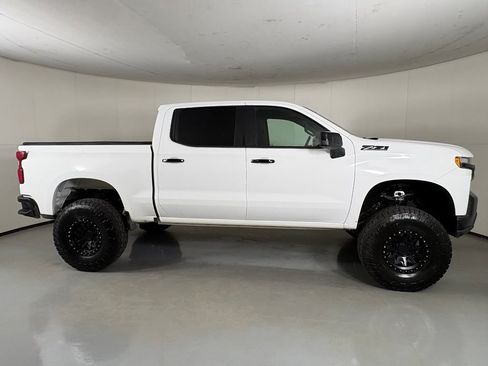 Used 2022 Chevrolet Silverado 1500 LT Trail Boss AWD/4WD image 8