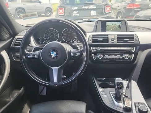 Used 2018 BMW 340i Sedan RWD image 8