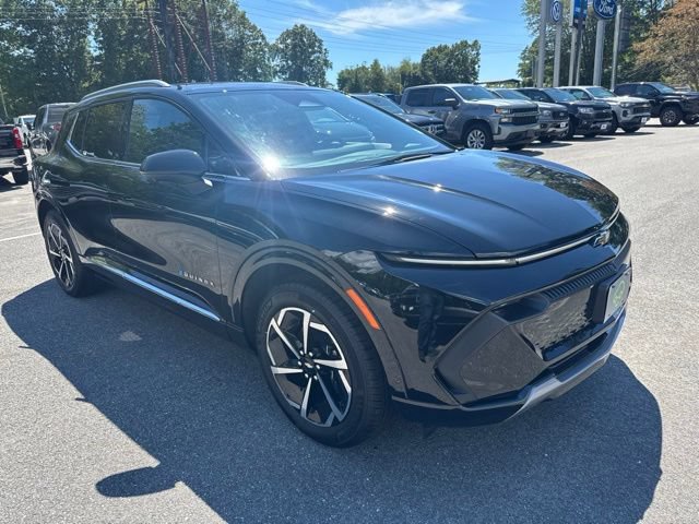 Used 2025 Chevrolet Equinox EV LT w/ Convenience Package FWD image 4