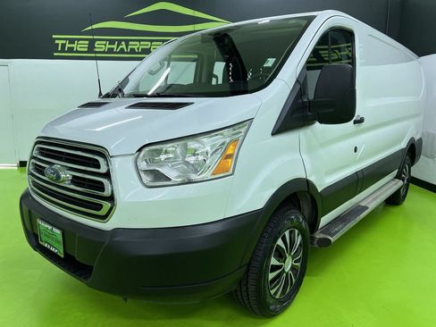 Used 2019 Ford Transit 250 130 Low Roof w/ Exterior Upgrade Package RWD image 5