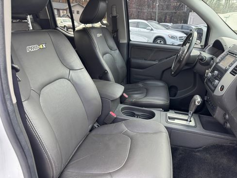 Used 2017 Nissan Frontier PRO-4X w/ Pro-4x Luxury Package image 29