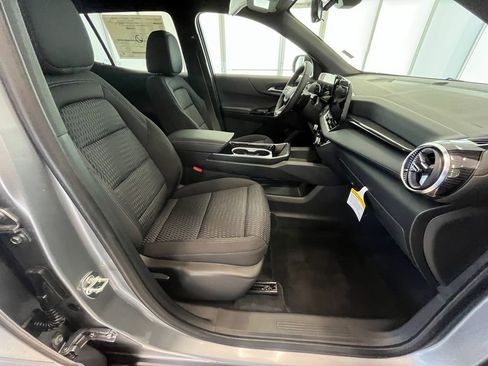 Certified 2025 Chevrolet Equinox LT w/ Safety and Technology Package image 32