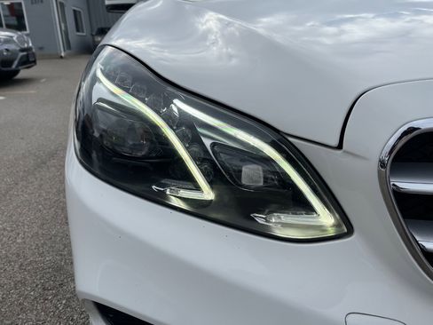 Used 2016 Mercedes-Benz E 250 Sedan image 11
