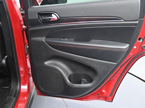 Used 2021 Jeep Grand Cherokee Trailhawk image 20