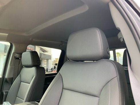 New 2026 GMC Sierra 3500 SLT w/ SLT Convenience Package image 19