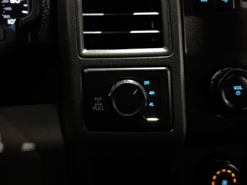 Used 2020 Ford F250 XL w/ STX Appearance Package AWD/4WD image 27