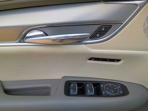 Used 2017 Cadillac XT5 Premium Luxury w/ Advanced Security Package image 22