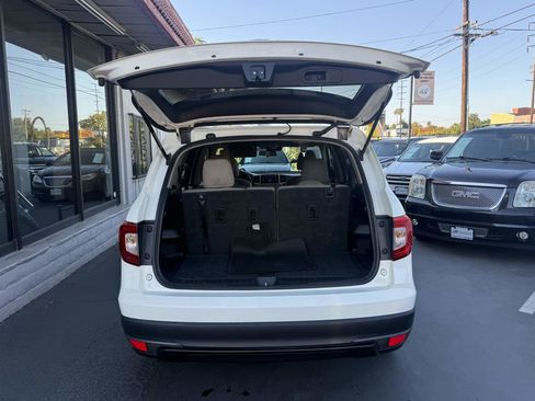 Used 2019 Honda Pilot LX image 18