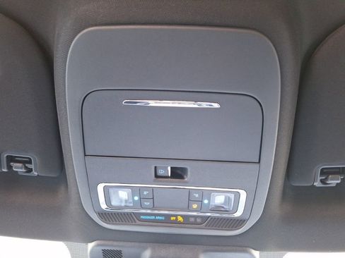 New 2025 Ford F150 Platinum w/ FX4 Off-Road Package image 36