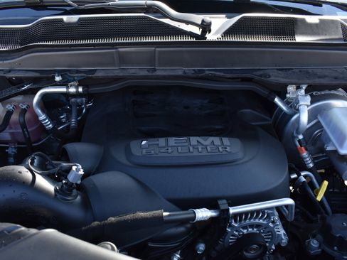 Used 2024 RAM 2500 Big Horn w/ Bed Utility Group image 33