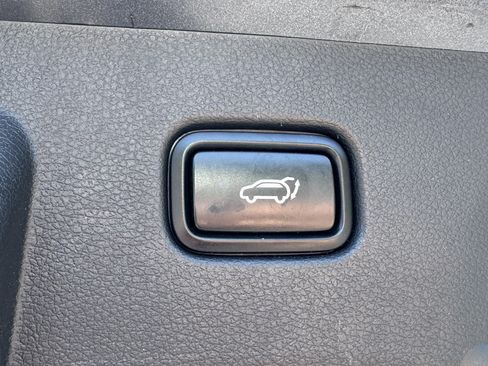 Used 2023 Kia Sportage SX FWD image 19