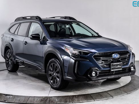Used 2025 Subaru Outback Onyx Edition image 1