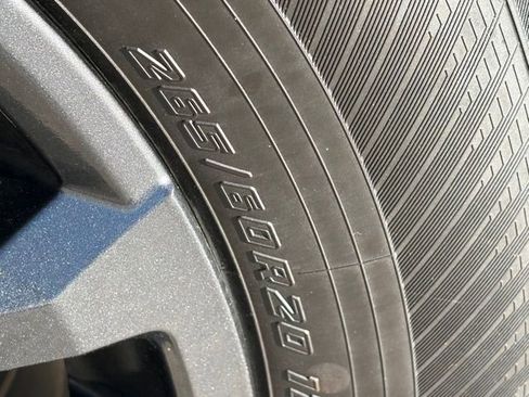 Used 2024 Toyota Tundra Platinum image 12