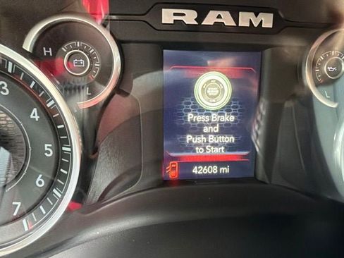 Used 2023 RAM 1500 Big Horn AWD/4WD image 10