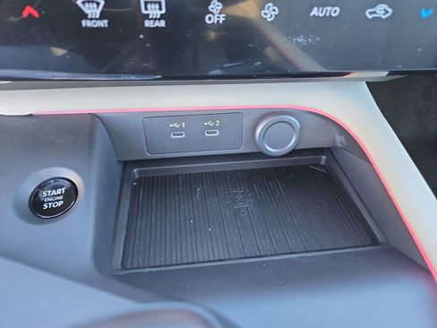 New 2026 Nissan Sentra SL w/ Floor Mat Package FWD image 27
