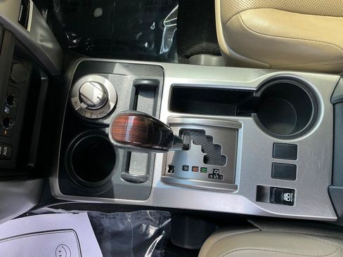 Used 2019 Toyota 4Runner Limited AWD/4WD image 23