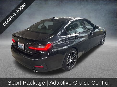 Used 2022 BMW 330i xDrive Sedan w/ Premium Package 2 AWD/4WD image 4