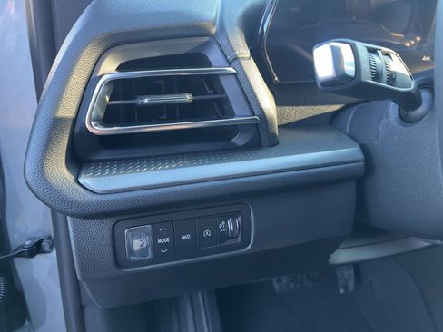 New 2026 Chevrolet Traverse LT w/ Driver Confidence Package image 28