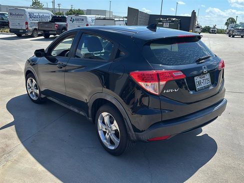 Used 2016 Honda HR-V LX image 2