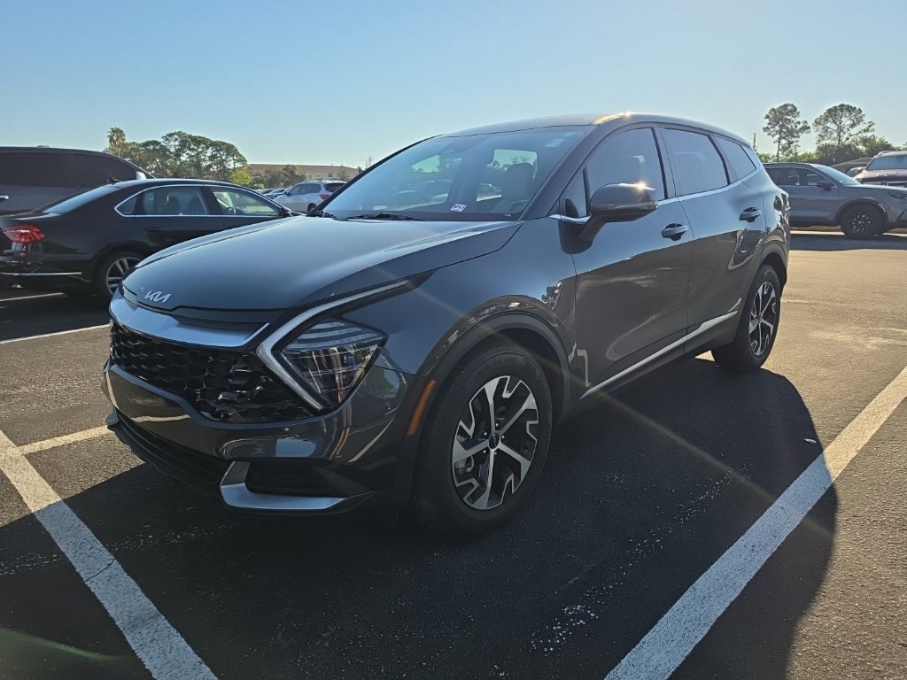 Used 2024 Kia Sportage EX FWD image 5