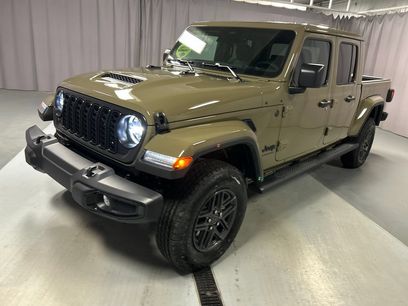 New 2026 Jeep Gladiator Sport