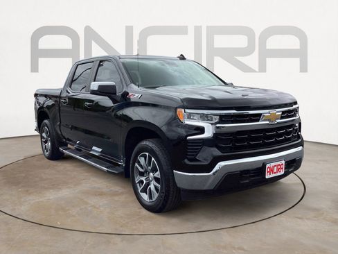 Used 2024 Chevrolet Silverado 1500 LT w/ Z71 Off-Road Package image 7